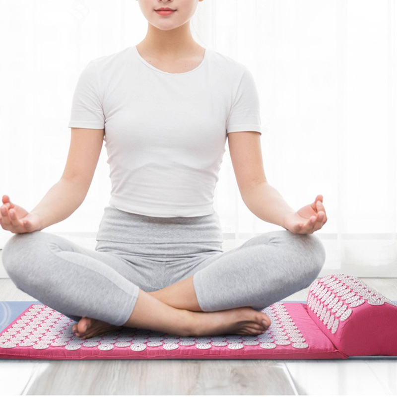 Pilates Yoga Studio - Mata do akupresury z igłami Shakti