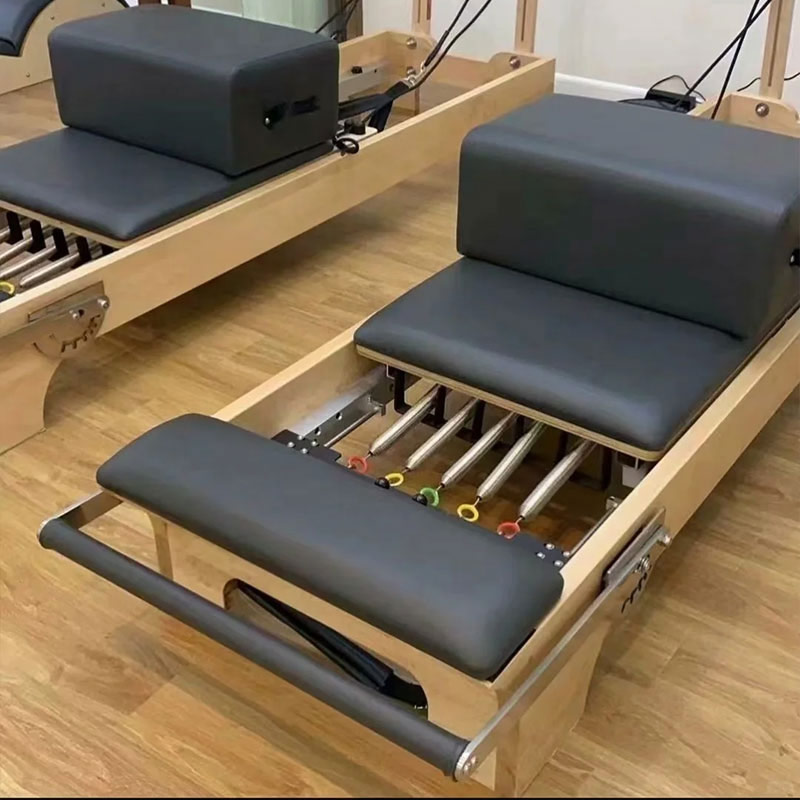 Regulowane, wielofunkcyjne łóż – Pilates Yoga Studio recenzja i cena