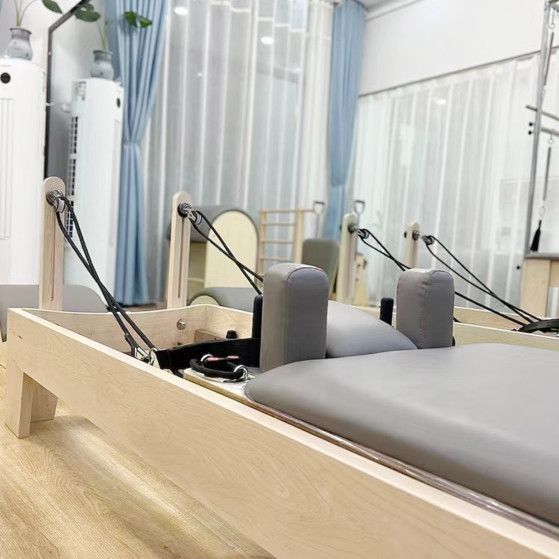 Regulowane, wielofunkcyjne łóż – Pilates Yoga Studio recenzja i cena